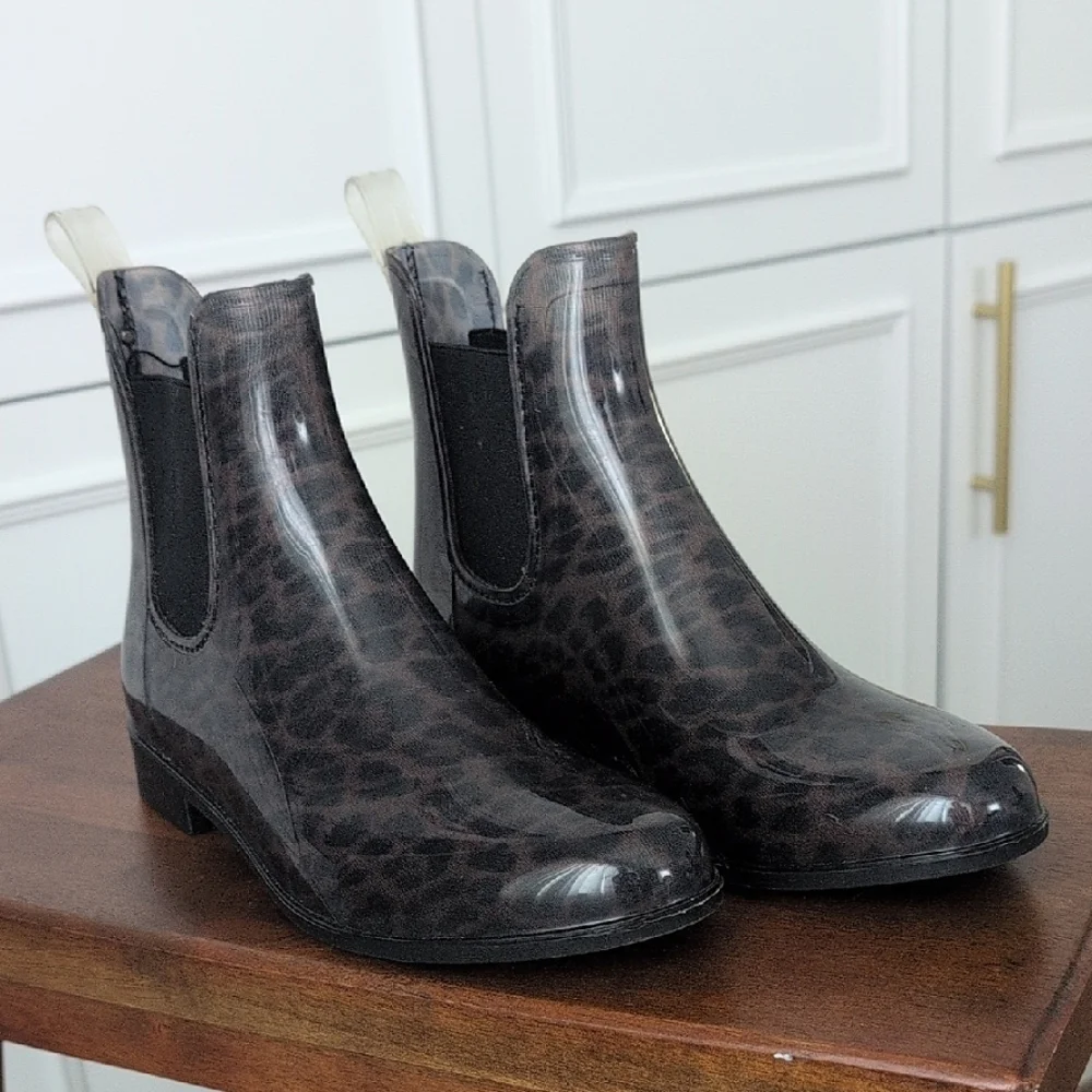 Like New Sam Edelman Black Leopard Rain Boots Size 9 - Picture 1 of 8